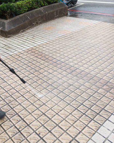 台中豐原社區車道高壓沖洗, 台中豐原大樓大廳高壓沖洗, 台中豐原社區清潔, 台中豐原地毯清潔, 台中豐原公寓清潔, 台中豐原華廈清潔