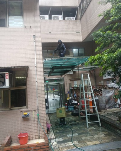 台中西屯社區大樓玻璃清潔, 西屯公寓清潔, 西屯華廈清潔, 西屯社區清潔, 西屯駐點清潔, 西屯清潔公司, 西屯居家清潔, 西屯社區清潔, 
                        西屯店面清潔, 西屯辧公室清潔, 西屯工廠清潔, 西屯空屋清潔, 西屯套房清潔, 西屯裝潢細清, 西屯環境消毒, 西屯搬家前後清潔, 西屯交屋前後清潔, 
                        西屯清洗洗衣機, 西屯清洗冷氣, 西屯清潔冷氣